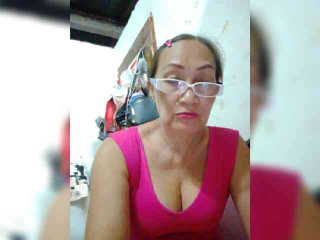 cherrywhite03 webcam