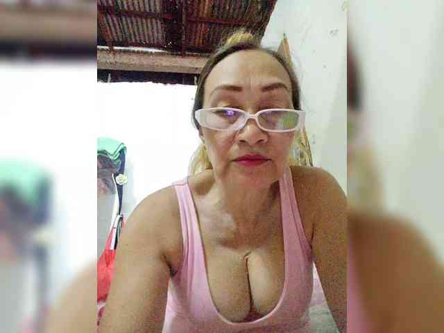 cherrywhite03 webcam