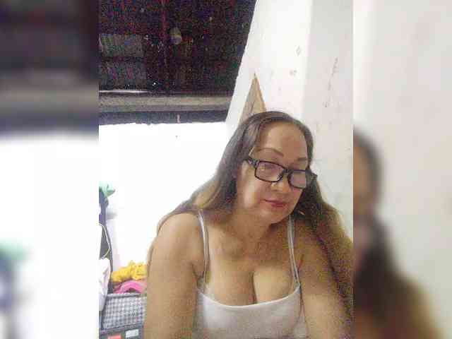 cherrywhite03 webcam
