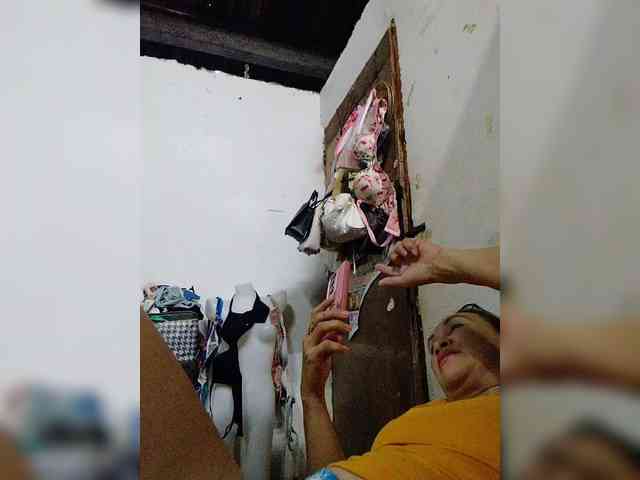 cherrywhite03 webcam
