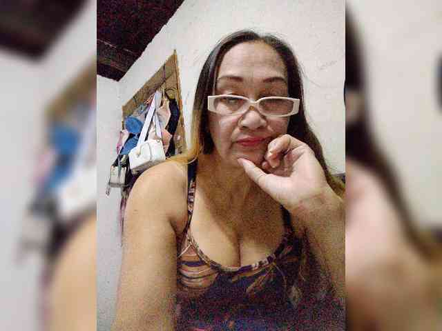 cherrywhite03 webcam