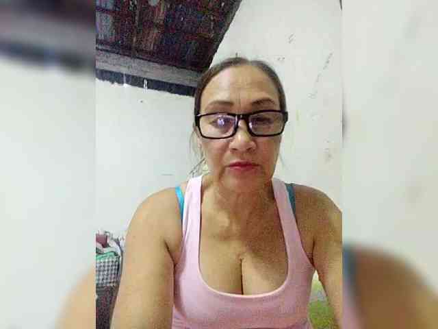 cherrywhite03 webcam