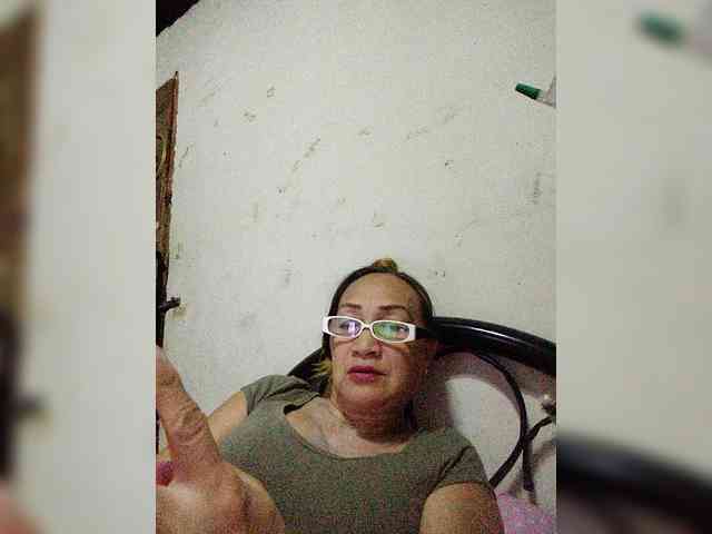 cherrywhite03 webcam