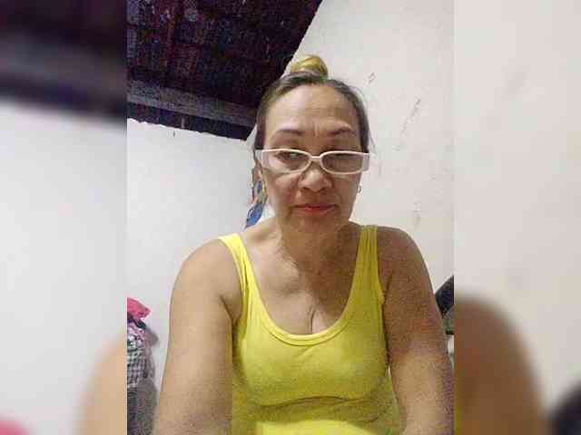 cherrywhite03 webcam