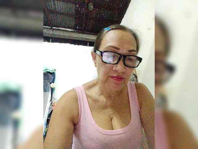 cherrywhite03 webcam