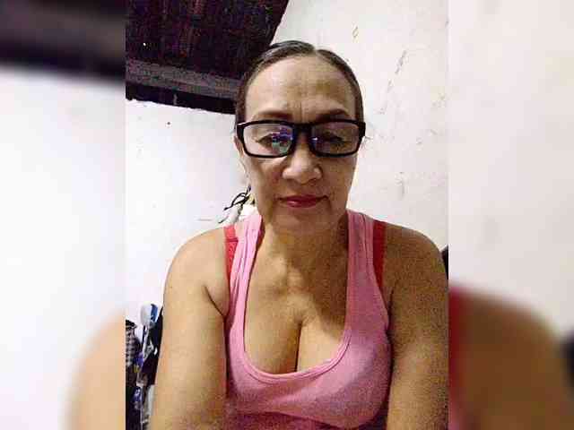 cherrywhite03 webcam