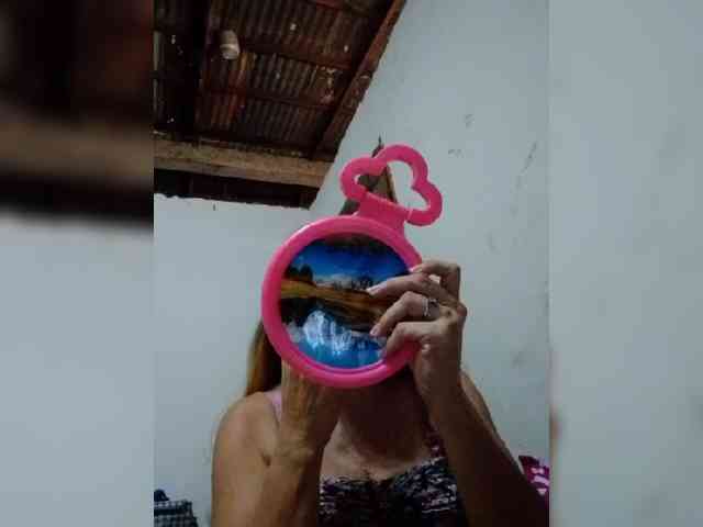 cherrywhite03 webcam