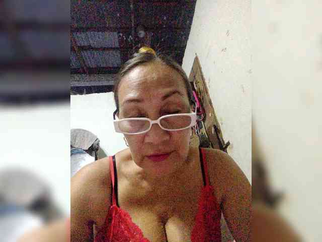 cherrywhite03 webcam