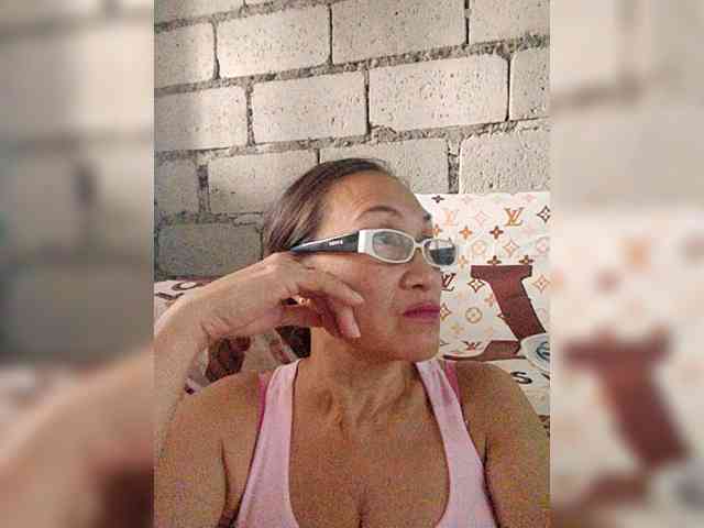 cherrywhite03 webcam