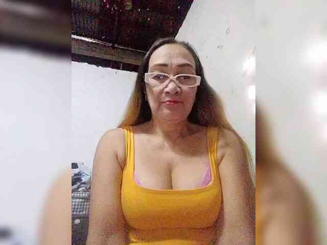 cherrywhite03 webcam