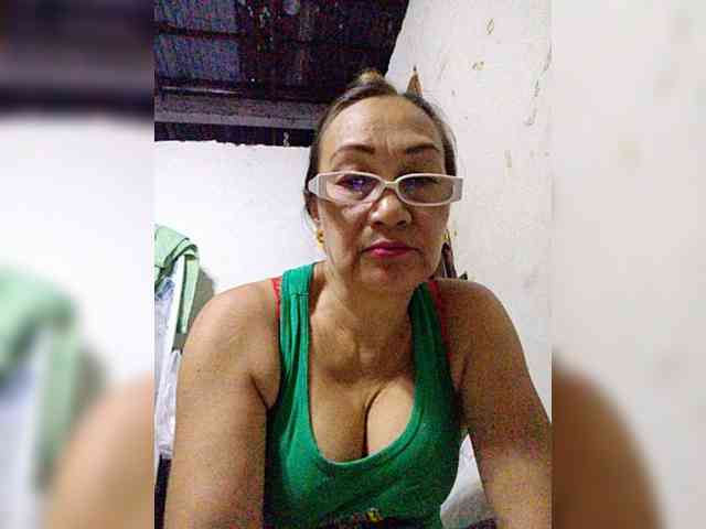 cherrywhite03 webcam