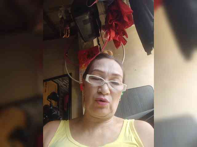 cherrywhite03 webcam