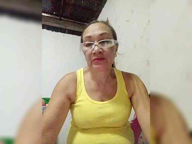 cherrywhite03 webcam