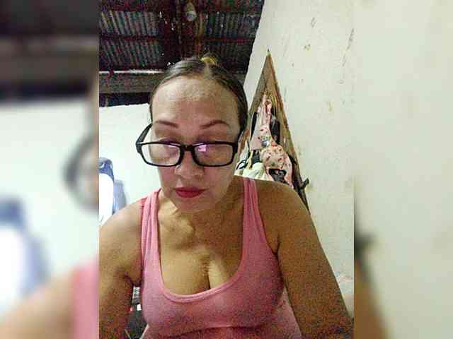 cherrywhite03 webcam