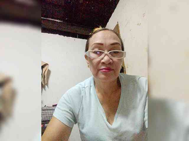 cherrywhite03 webcam