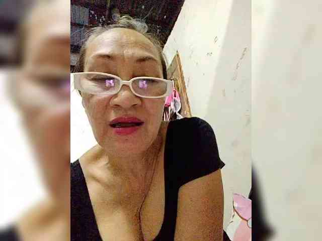 cherrywhite03 webcam