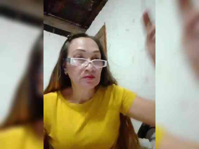 cherrywhite03 webcam