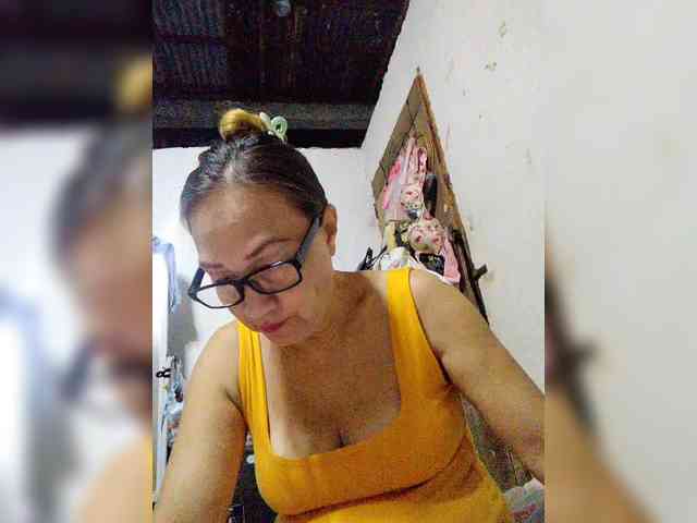 cherrywhite03 webcam