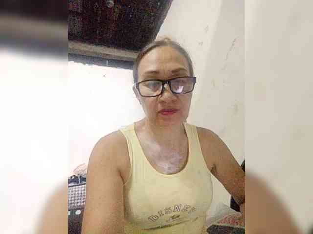cherrywhite03 webcam