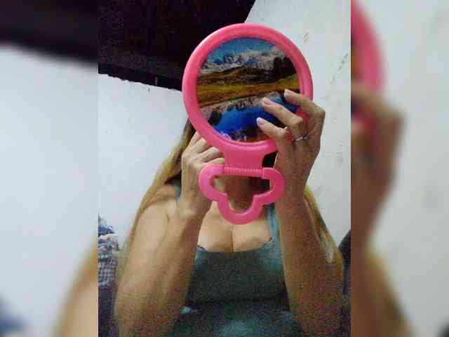 cherrywhite03 webcam