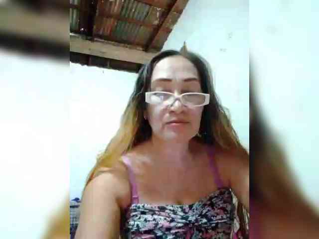 cherrywhite03 webcam