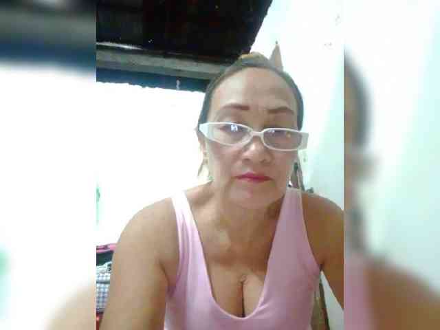 cherrywhite03 webcam