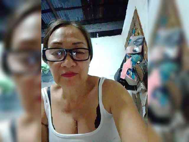 cherrywhite03 webcam