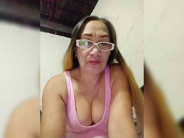 cherrywhite03 webcam