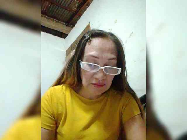 cherrywhite03 webcam