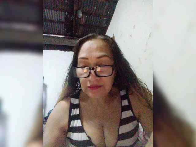 cherrywhite03 webcam
