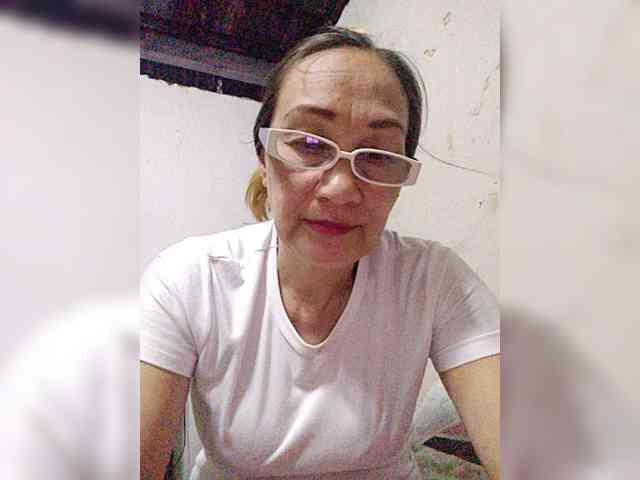 cherrywhite03 webcam