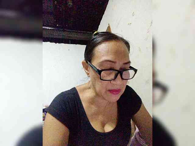 cherrywhite03 webcam