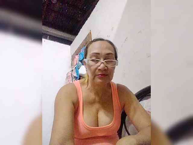 cherrywhite03 webcam