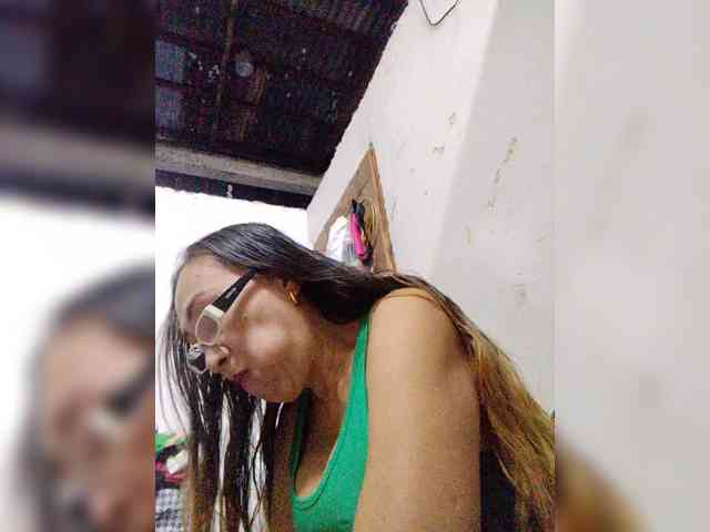 cherrywhite03 webcam