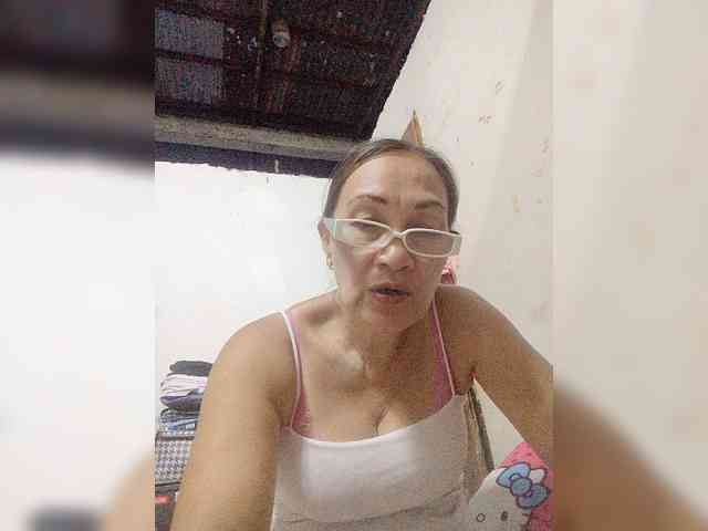 cherrywhite03 webcam