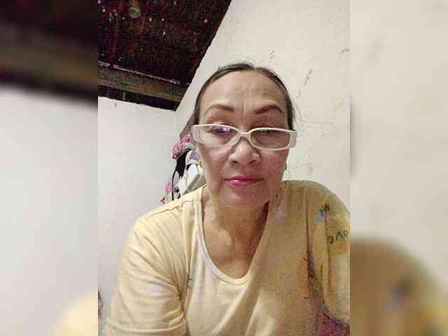 cherrywhite03 webcam