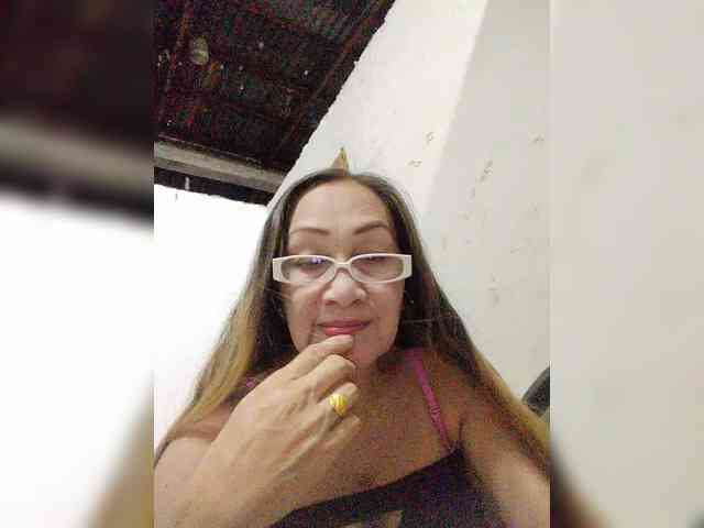 cherrywhite03 webcam
