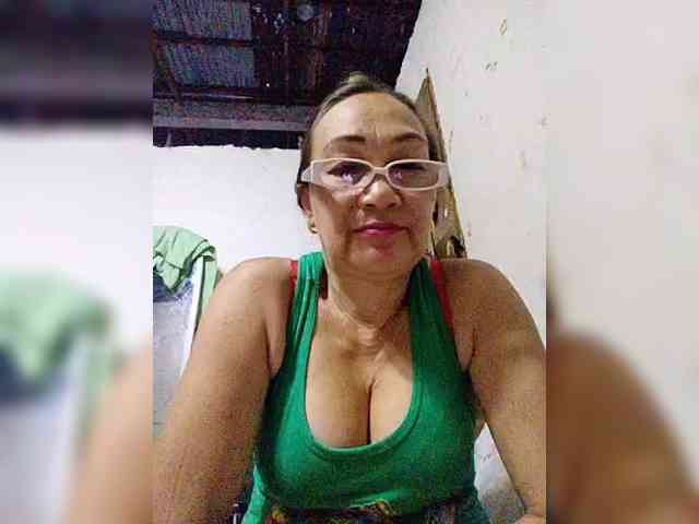 cherrywhite03 webcam