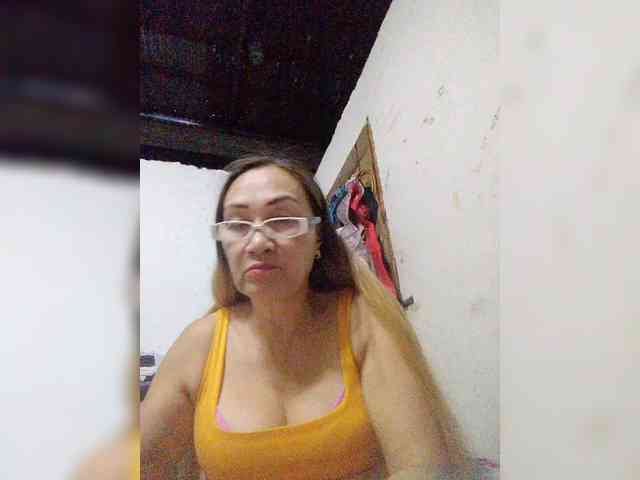 cherrywhite03 webcam