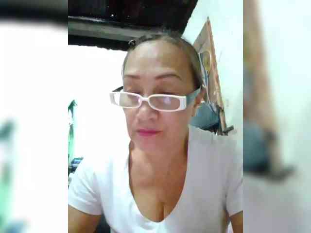 cherrywhite03 webcam