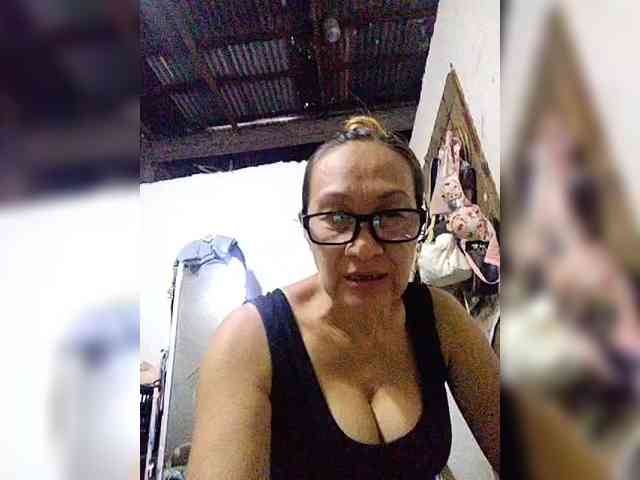 cherrywhite03 webcam