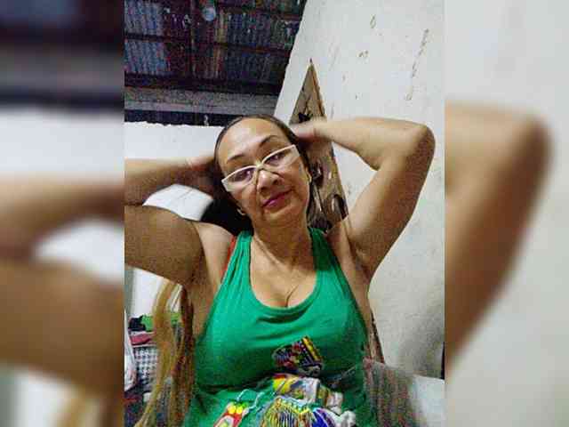 cherrywhite03 webcam