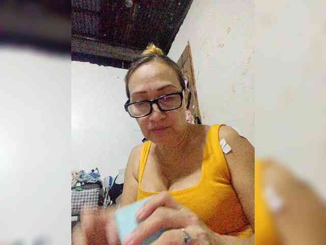 cherrywhite03 webcam