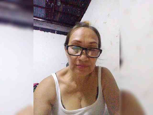 cherrywhite03 webcam