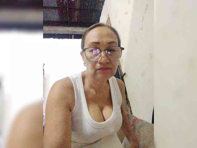 cherrywhite03 webcam