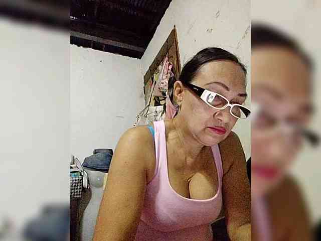 cherrywhite03 webcam