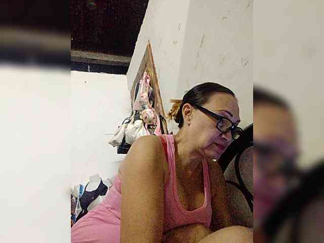 cherrywhite03 webcam