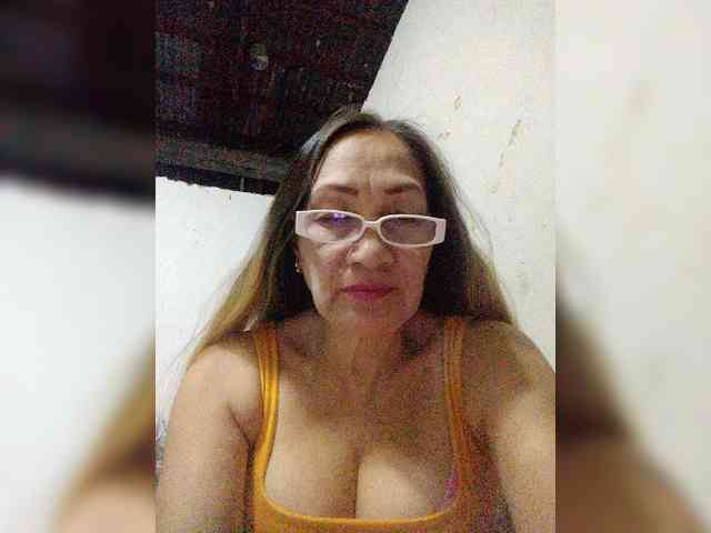 cherrywhite03 webcam