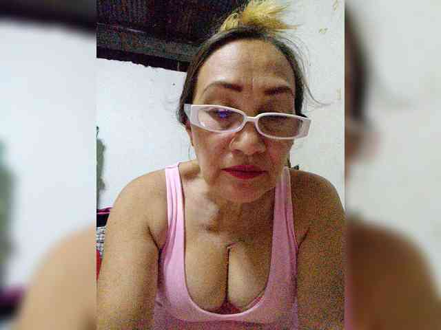 cherrywhite03 webcam