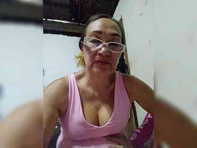 cherrywhite03 webcam